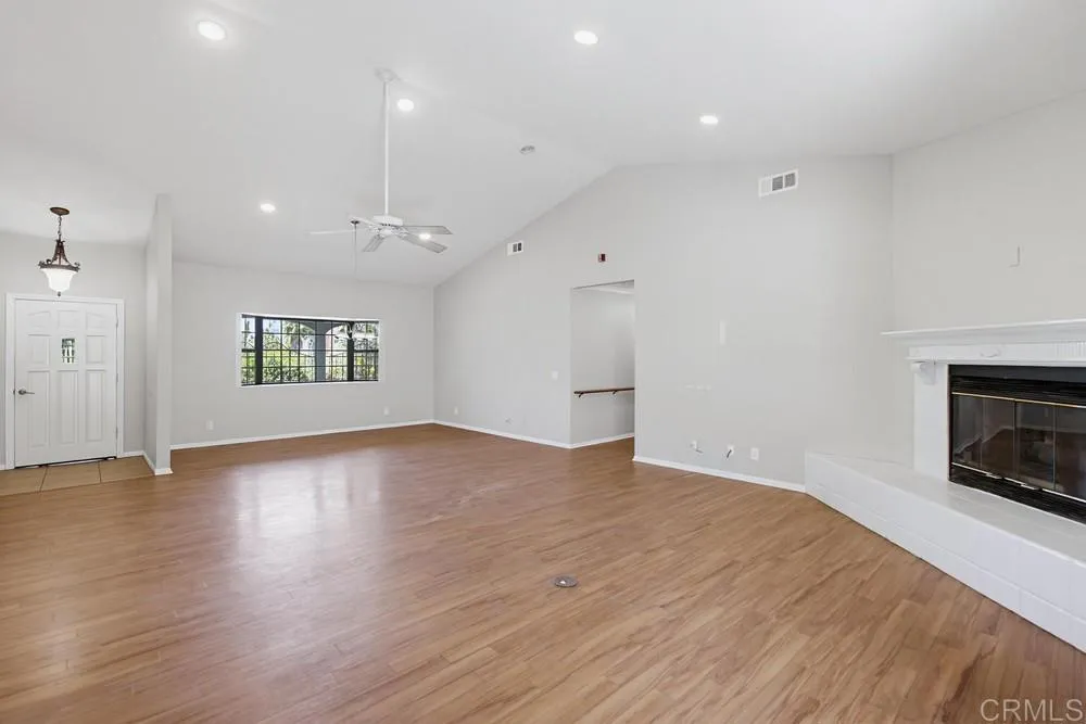https://cdn.realtyfeed.com/cdn/127/306747167/6c5b24efebe2e8a09c6c6853939f1ba2.webp
