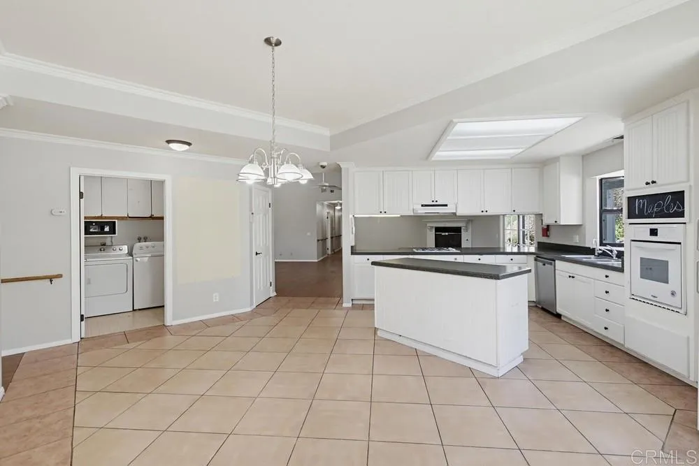 https://cdn.realtyfeed.com/cdn/127/306747167/d35e48de3d467566e6a25a77972c4575.webp