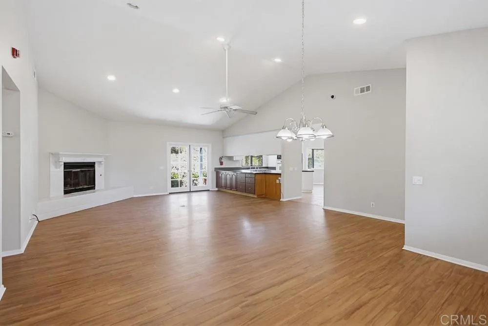 https://cdn.realtyfeed.com/cdn/127/306747167/d5f208cedd780621ae1c3a0866b60e8e.webp