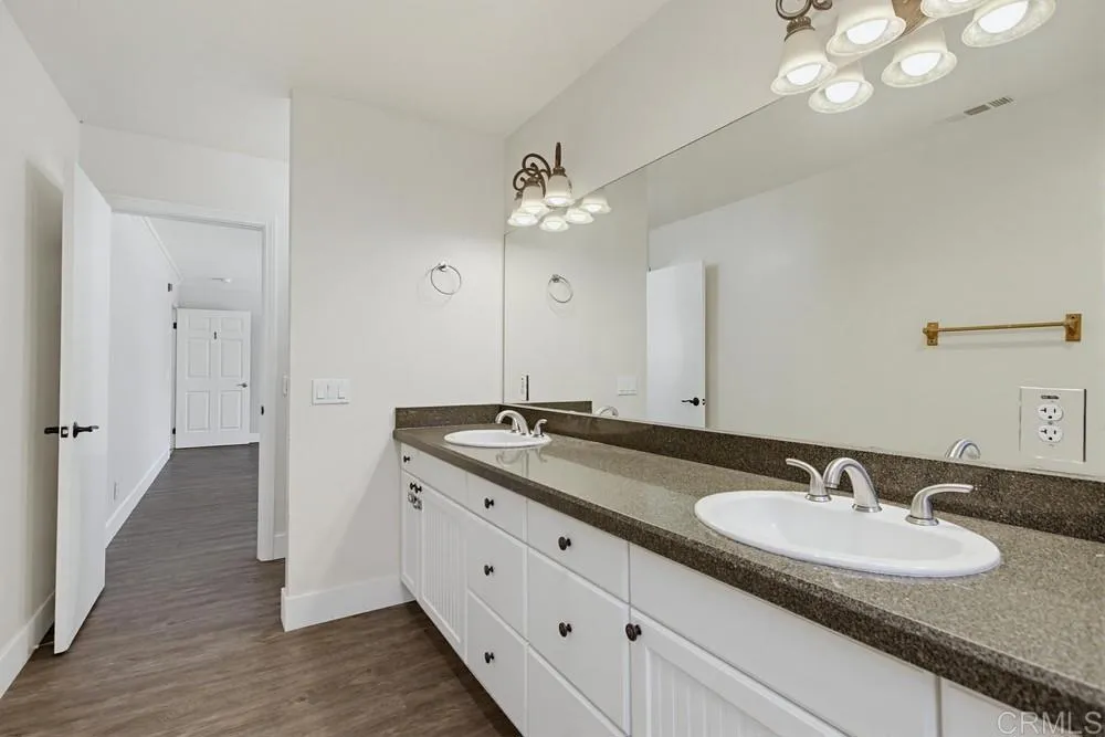 https://cdn.realtyfeed.com/cdn/127/306747167/e9e78524991cb16fe5f1e2d52d78de48.webp