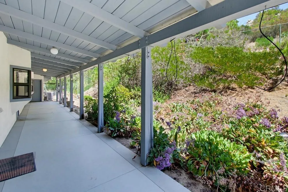 https://cdn.realtyfeed.com/cdn/127/306747167/ee9726478312bbcdfb67ee473b10b5c9.webp