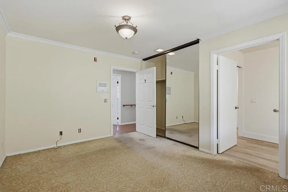 https://cdn.realtyfeed.com/cdn/127/306747167/ff47fd30f6fb481aa1bd191f33ff1360.webp