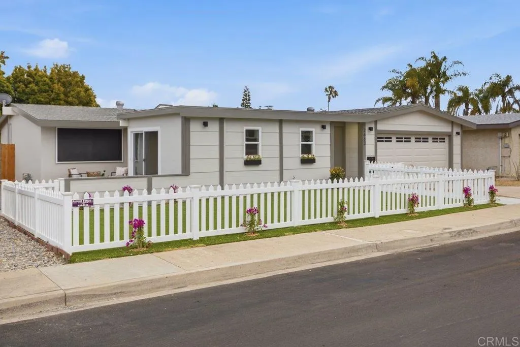 https://cdn.realtyfeed.com/cdn/127/306747173/cef3ddc14537a7a284870cf09cdb3291.webp