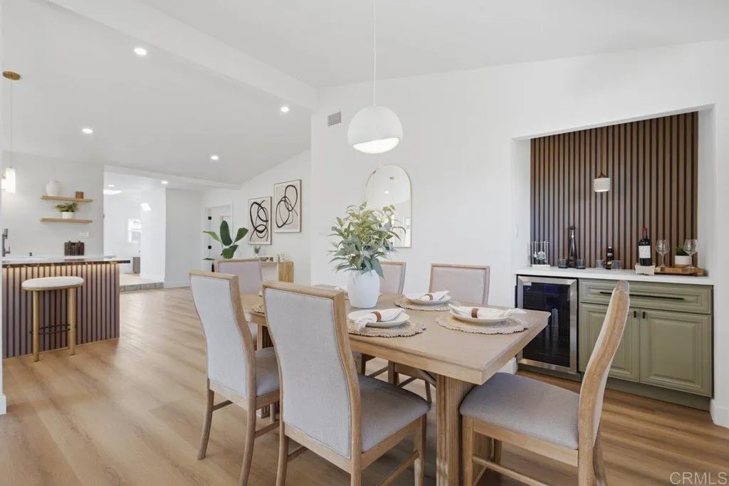 https://cdn.realtyfeed.com/cdn/127/306747173/f29f3c3cc96e1f1c245c436f8183bbd3.webp