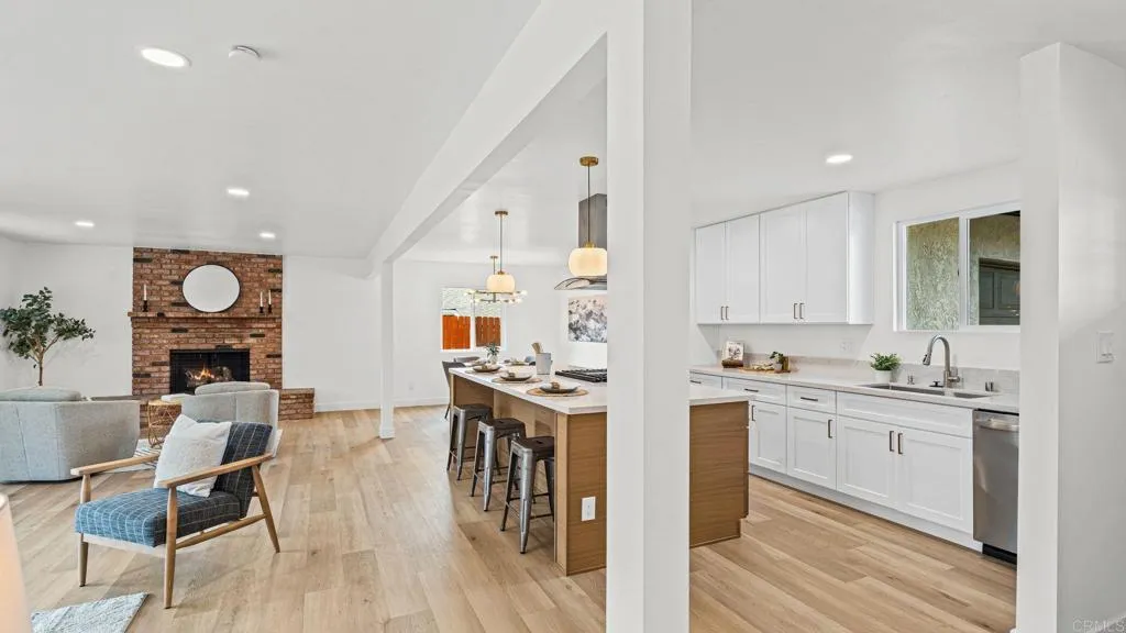 https://cdn.realtyfeed.com/cdn/127/306747179/500e8d49036cc38589c4475ee964346b.webp