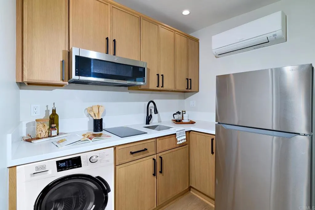 https://cdn.realtyfeed.com/cdn/127/306747216/4efd33b3f24019ef3d79977b36653e7d.webp