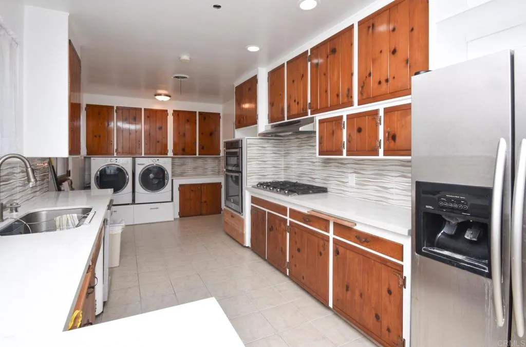 https://cdn.realtyfeed.com/cdn/127/306747218/102643de3ffd2aa260f285a9791f1201.webp