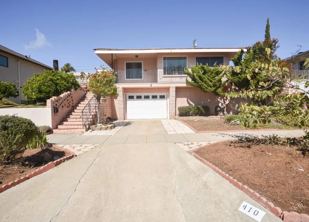 https://cdn.realtyfeed.com/cdn/127/306747218/177cd633c3dd18858be3849eba8a929a.webp