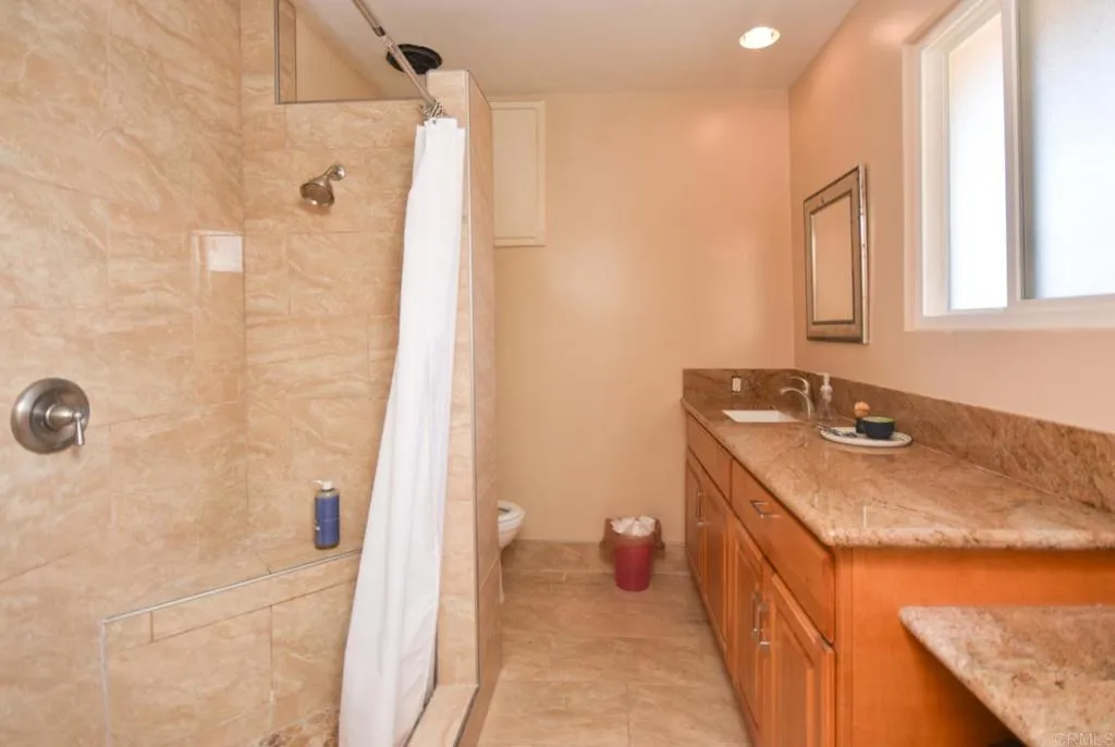 https://cdn.realtyfeed.com/cdn/127/306747218/2eb735e1c246581e5a1aa7a8b3e64b2f.webp