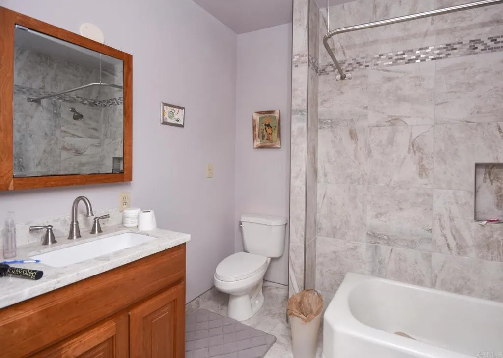 https://cdn.realtyfeed.com/cdn/127/306747218/893e97ad1af4bd4ee61b3808609b376b.webp