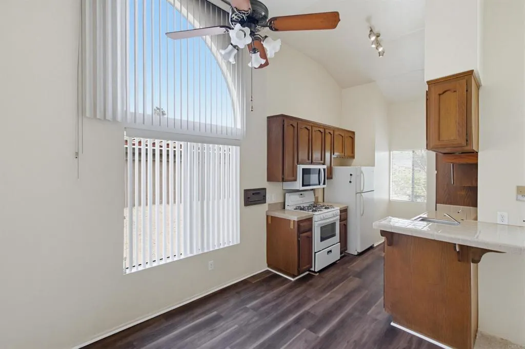 Photo #10: PTP2604685 Listing: Photo #10