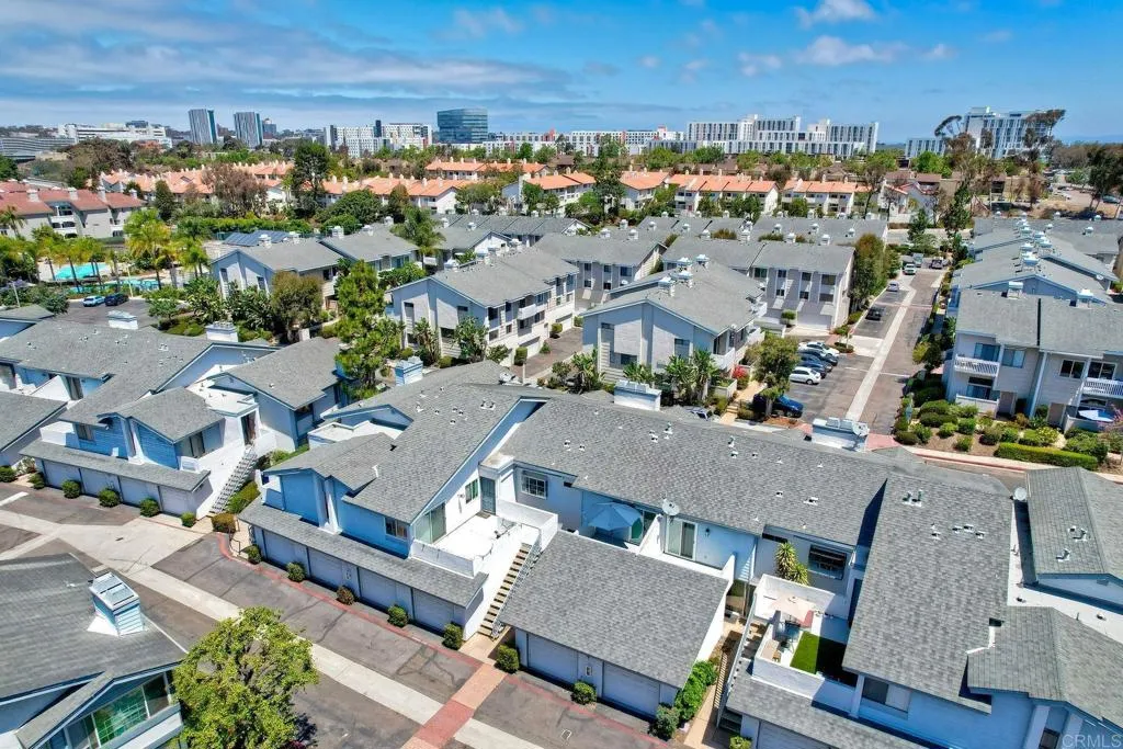 https://cdn.realtyfeed.com/cdn/127/306747220/1a0bf8e1ba0fd7b33e6f4d45ec043a0d.webp