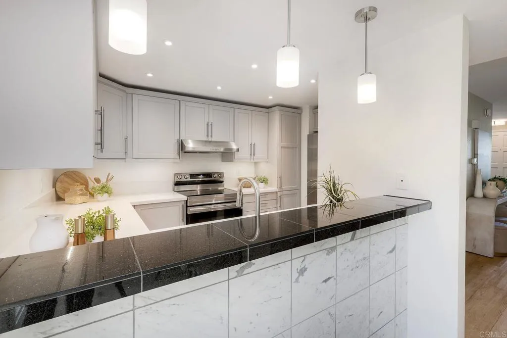 https://cdn.realtyfeed.com/cdn/127/306747220/680a0f9aa5571d86ccdbde51f2edcec3.webp