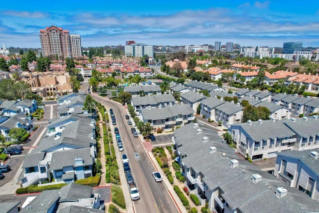 https://cdn.realtyfeed.com/cdn/127/306747220/936deb966dbc4ef6df4528f030e26626.webp
