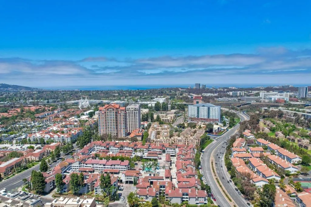 https://cdn.realtyfeed.com/cdn/127/306747220/b144cf8bdf02af3e49ed3887ad90f571.webp