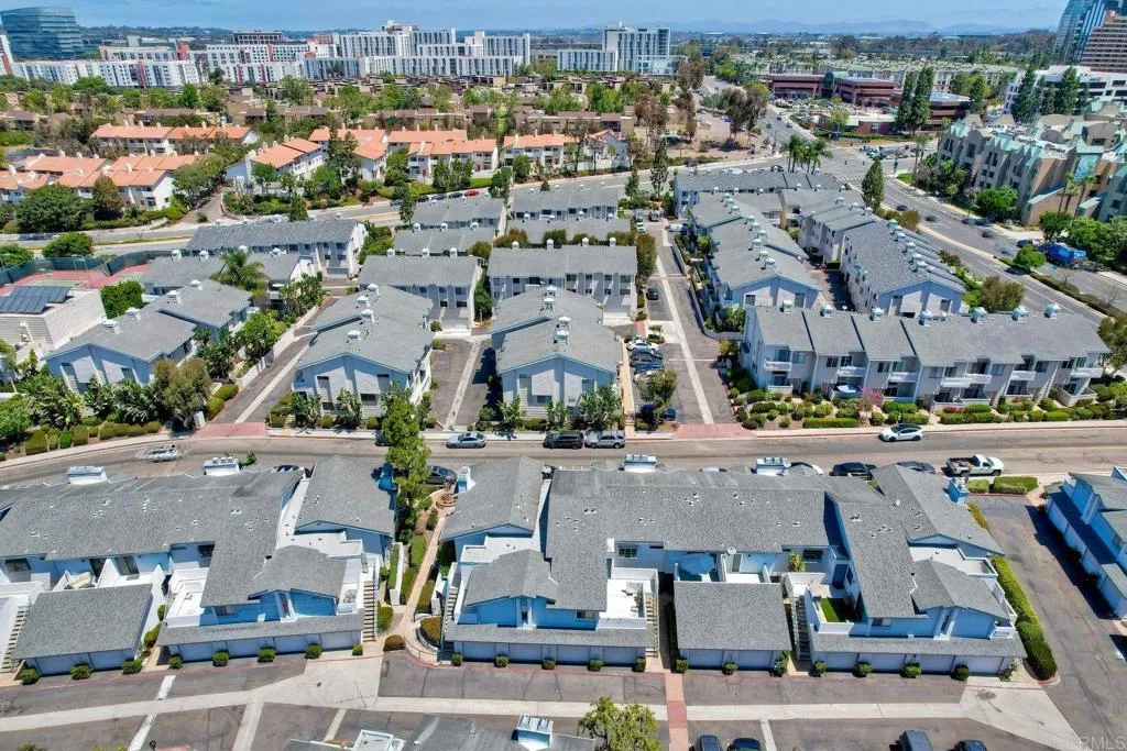 https://cdn.realtyfeed.com/cdn/127/306747220/b219ee3b0bf5e39490a1b29ed1010e1b.webp