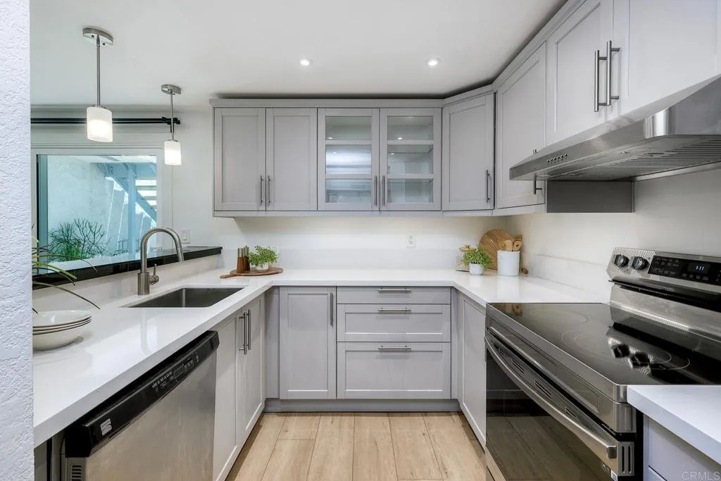 https://cdn.realtyfeed.com/cdn/127/306747220/f2eb5f8d6713f39d54aa03c4f4ad1707.webp