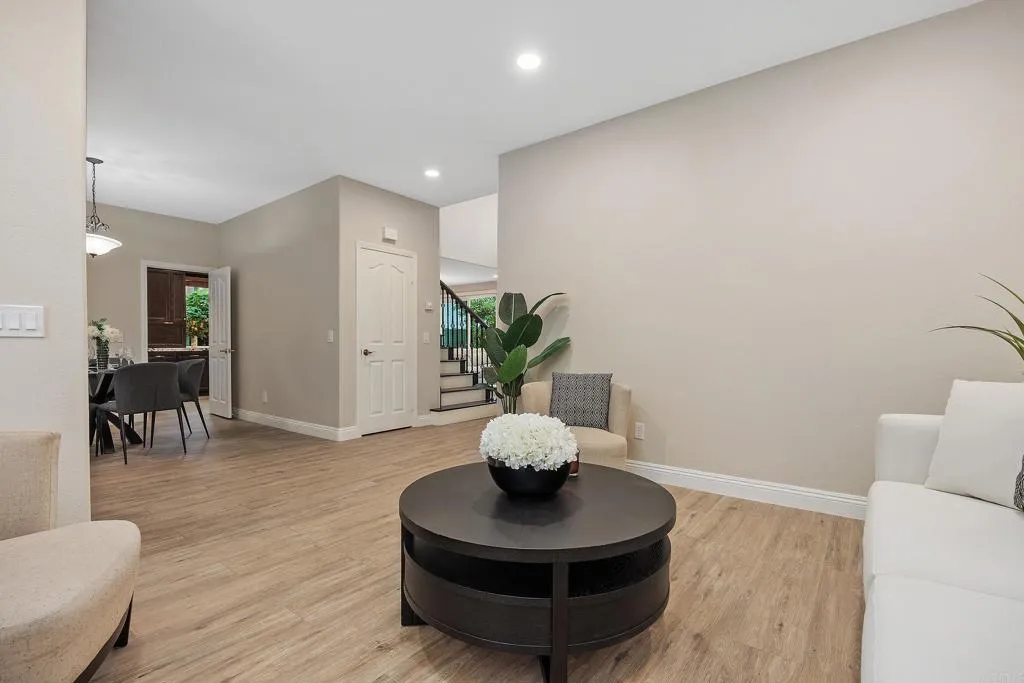 https://cdn.realtyfeed.com/cdn/127/306747224/24f9dc70a5508ce436dede02658d72f4.webp