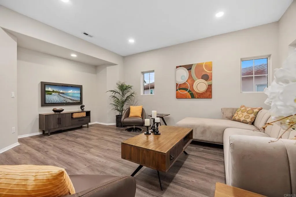 https://cdn.realtyfeed.com/cdn/127/306747224/dbbee0e58c361f58a90518dc8aacd509.webp
