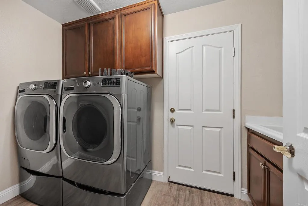 https://cdn.realtyfeed.com/cdn/127/306747224/f8b87486f7c66e97dc5e747eb841dee5.webp