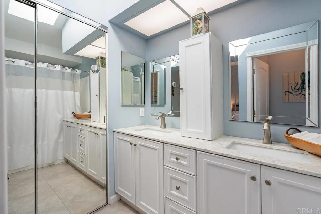 https://cdn.realtyfeed.com/cdn/127/306747229/292af553f804b36b955c2113f516c4cd.webp