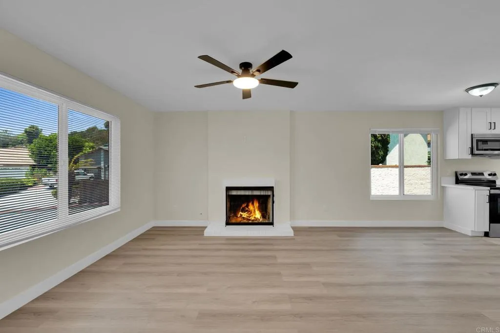 https://cdn.realtyfeed.com/cdn/127/306747234/61aad86e6f68e4c51285f078b45dd846.webp