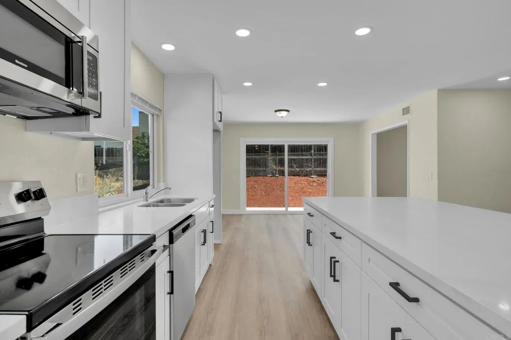 https://cdn.realtyfeed.com/cdn/127/306747234/a5f02632395399e1d687cd3a10cead64.webp