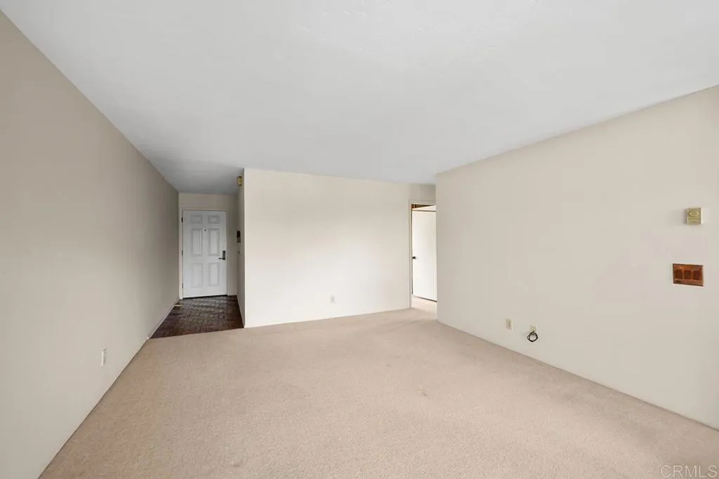 https://cdn.realtyfeed.com/cdn/127/306747238/fc2777b19b50738c97c768d6cf516ac5.webp