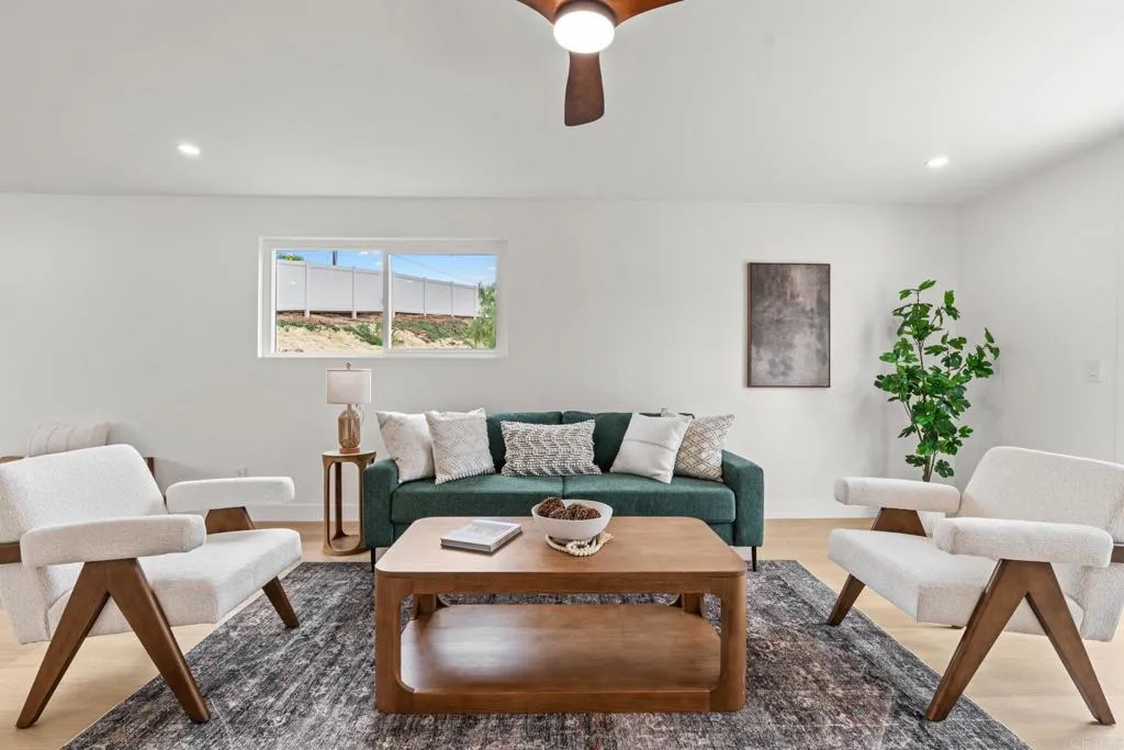 https://cdn.realtyfeed.com/cdn/127/306747239/40f3475e3e579d05f4773e803459e63f.webp