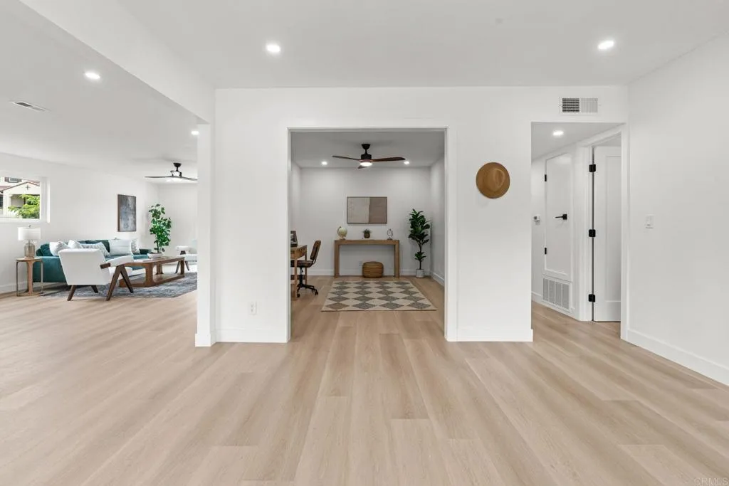 https://cdn.realtyfeed.com/cdn/127/306747239/63f8cfc0a3a351cf537d5e9a04f894ba.webp