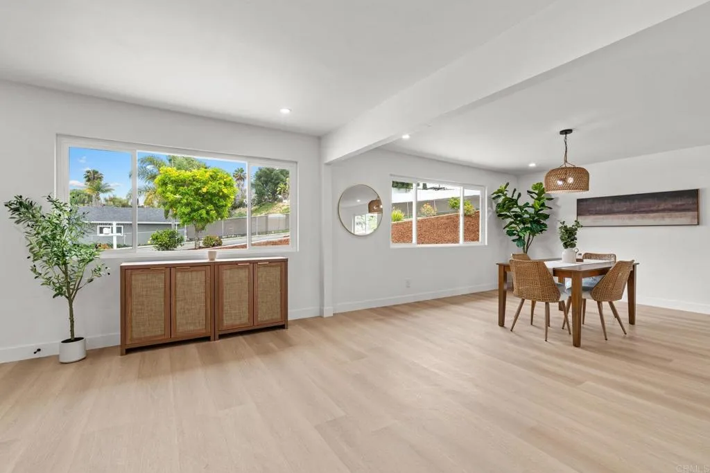 https://cdn.realtyfeed.com/cdn/127/306747239/f347aca713c964d37e3970ff1948d547.webp