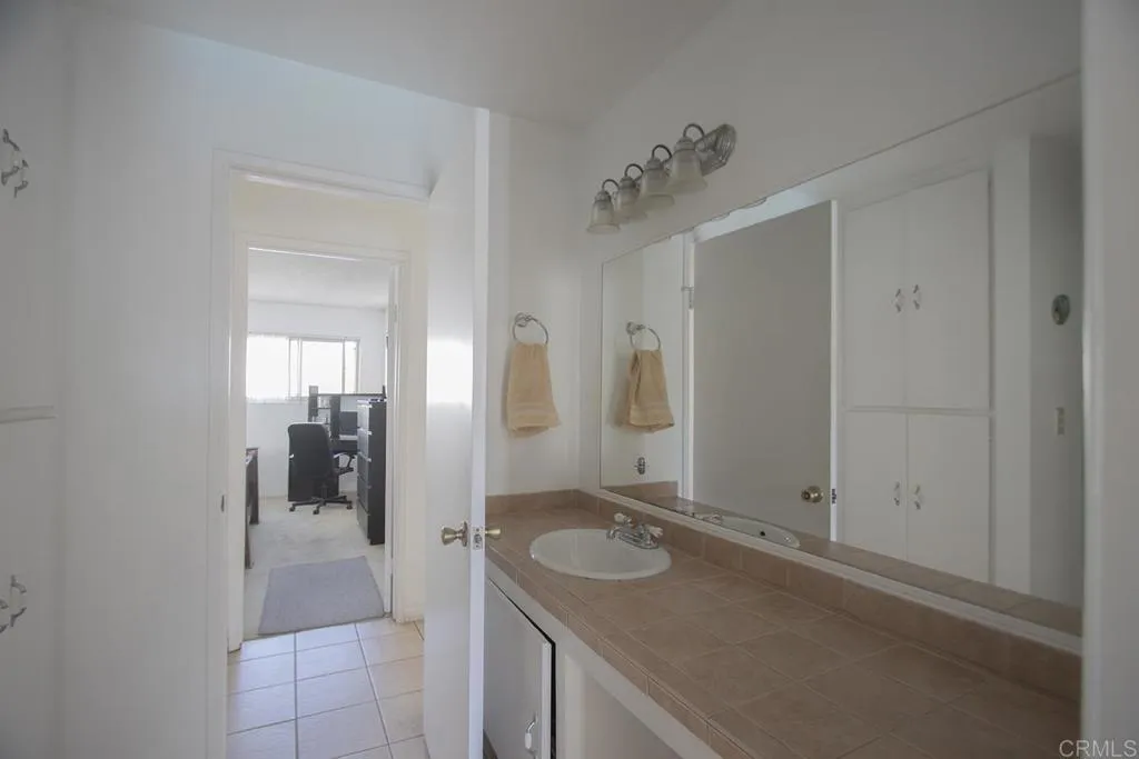https://cdn.realtyfeed.com/cdn/127/306747288/6c5426ee6660caa040e74f633720ba5a.webp
