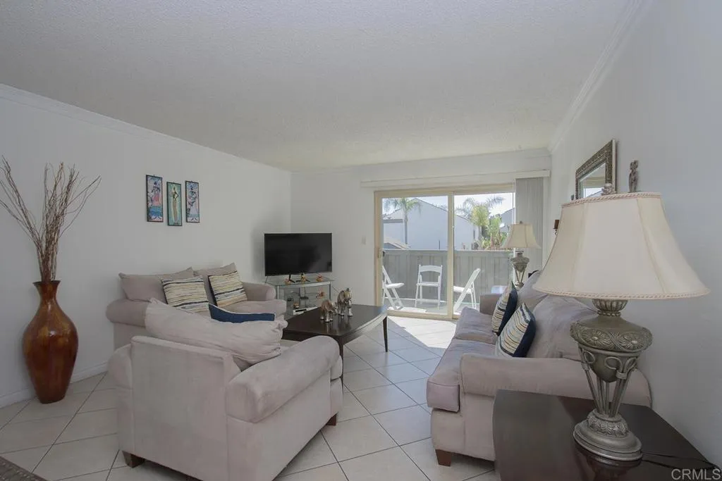 https://cdn.realtyfeed.com/cdn/127/306747288/a461e51019b6c60fbb81a2d07856213f.webp