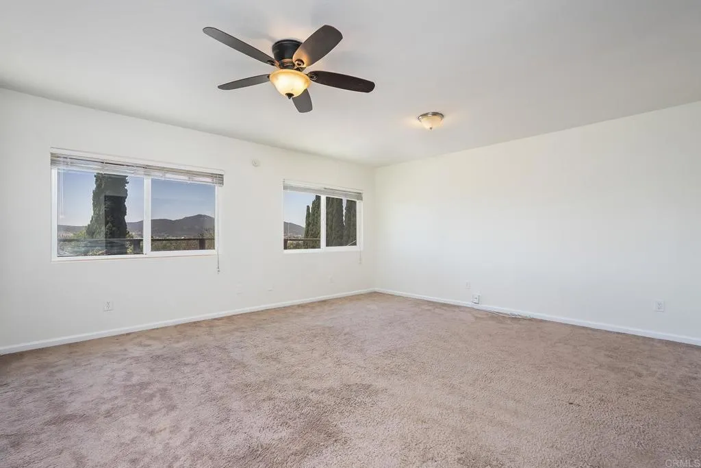 https://cdn.realtyfeed.com/cdn/127/306747290/0c5144d33b8b10d8708fc26f68afb31a.webp