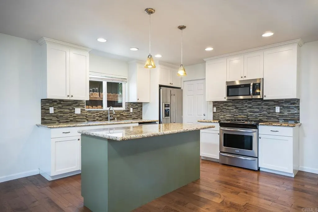 https://cdn.realtyfeed.com/cdn/127/306747290/1b8c1b4802aa793509714e23a7f58a03.webp