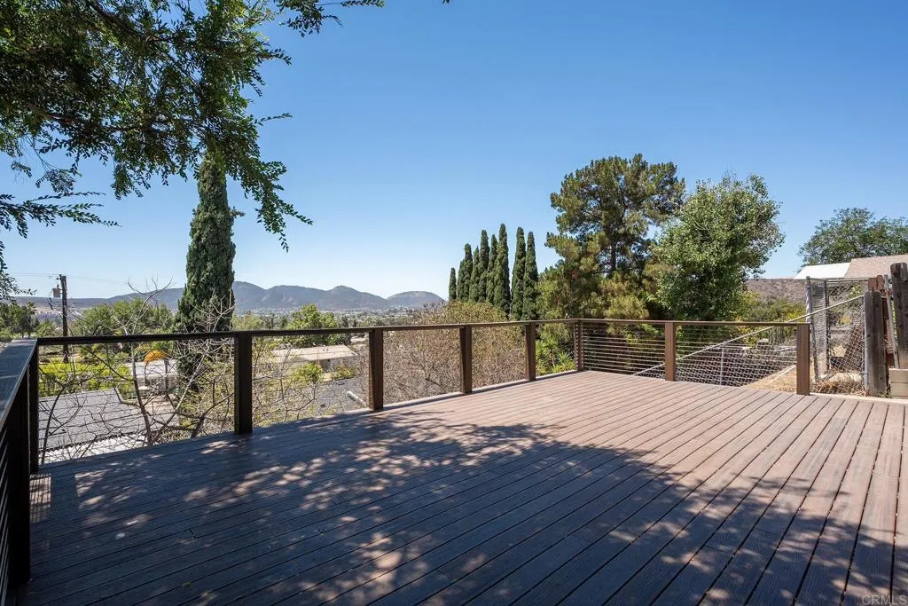 https://cdn.realtyfeed.com/cdn/127/306747290/e9789833a2c4c10672b83c487b460995.webp