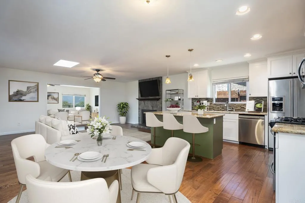 https://cdn.realtyfeed.com/cdn/127/306747290/f02e4b1be963becd0d23b86aa62e4f00.webp