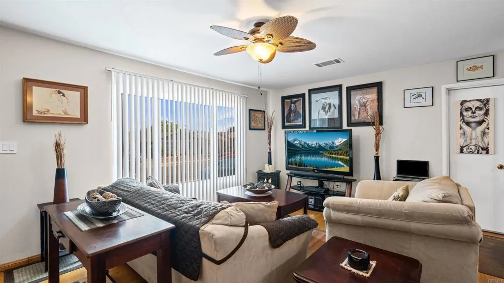 https://cdn.realtyfeed.com/cdn/127/306747311/b20d92ae608a26bd213d49f62e39b880.webp