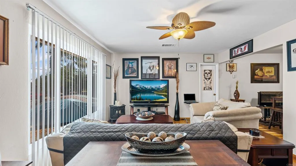 https://cdn.realtyfeed.com/cdn/127/306747311/ce622f062337298186196d6f9101e27b.webp