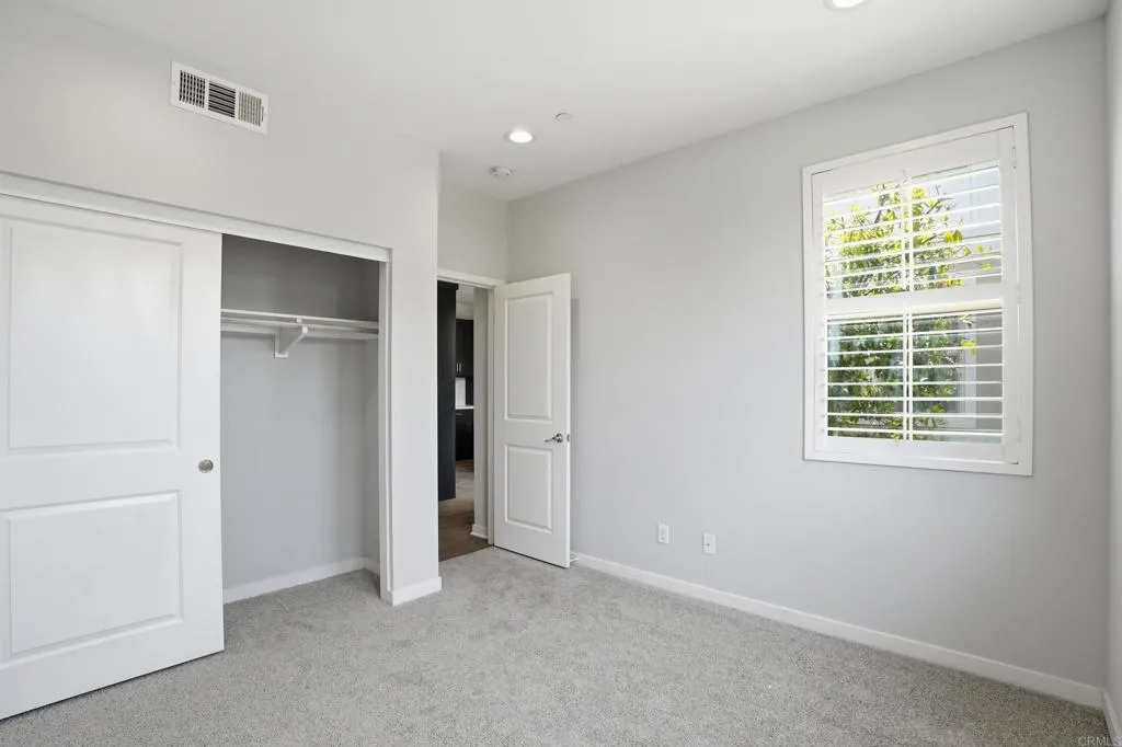 https://cdn.realtyfeed.com/cdn/127/306747312/35787d72be9a705bc1ffd6c7f641352f.webp