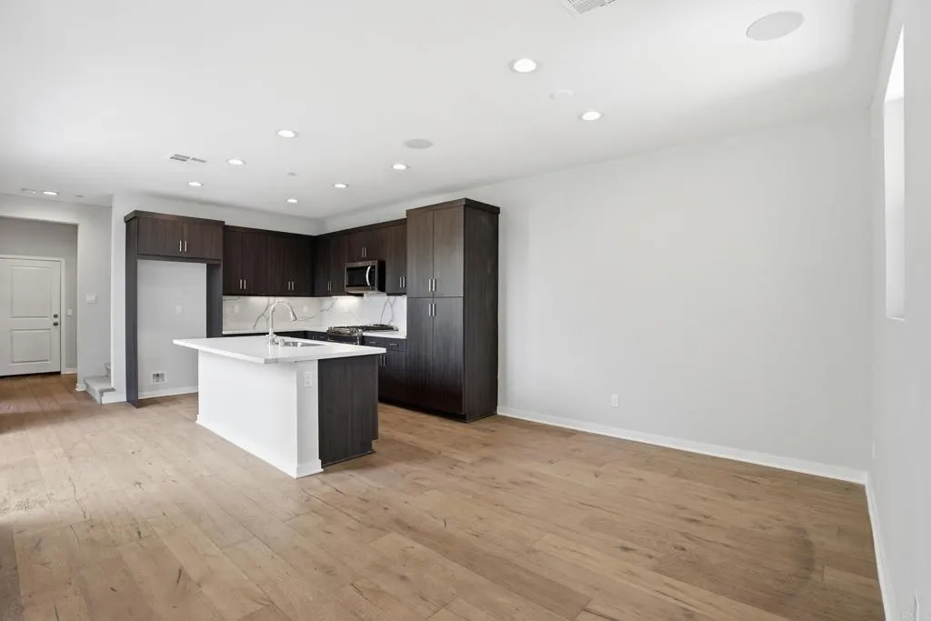 https://cdn.realtyfeed.com/cdn/127/306747312/5665cc3a733379c045c4d11e023a8368.webp