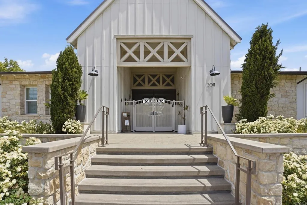 https://cdn.realtyfeed.com/cdn/127/306747312/b9cb9a95225e0e42162d28e657e19208.webp