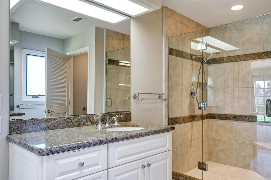 https://cdn.realtyfeed.com/cdn/127/306747335/4567813bf7251ad0ac393191dc8cebd3.webp
