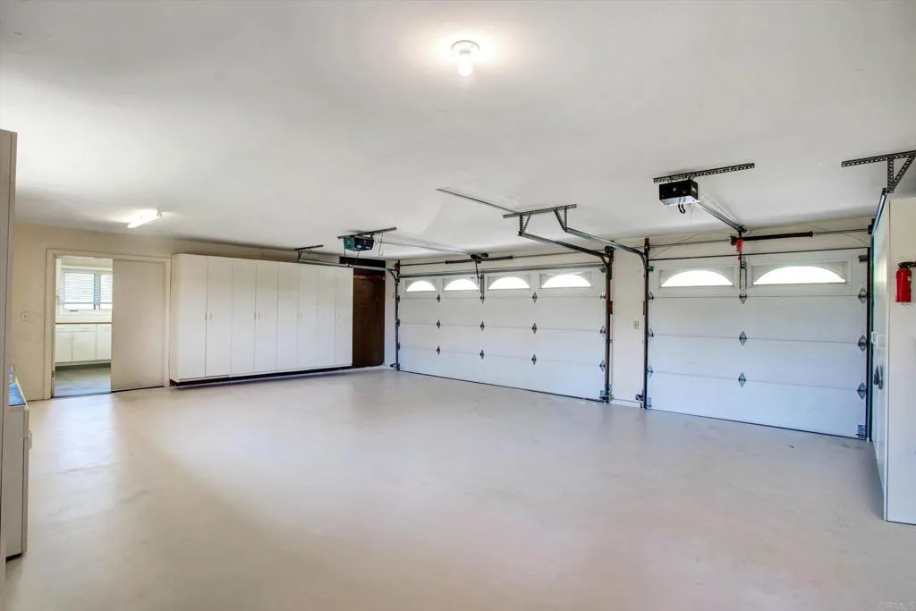 https://cdn.realtyfeed.com/cdn/127/306747335/69ff0049100e1a39fcbeaa8ff3804aab.webp