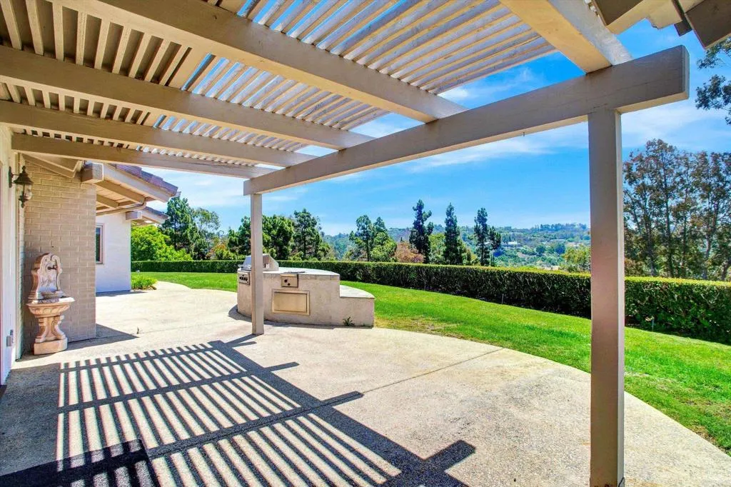 https://cdn.realtyfeed.com/cdn/127/306747335/9c1b13254747f79f67aa405d115f4a17.webp