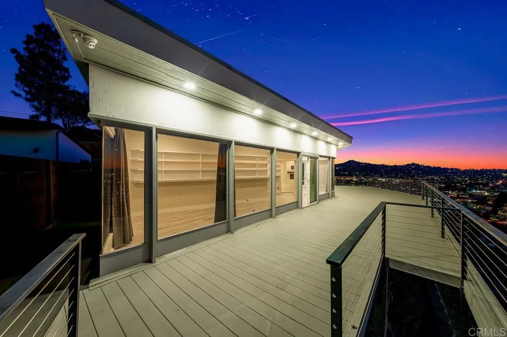 https://cdn.realtyfeed.com/cdn/127/306747377/1fcd97a40c831af24a42605127e0adbc.webp