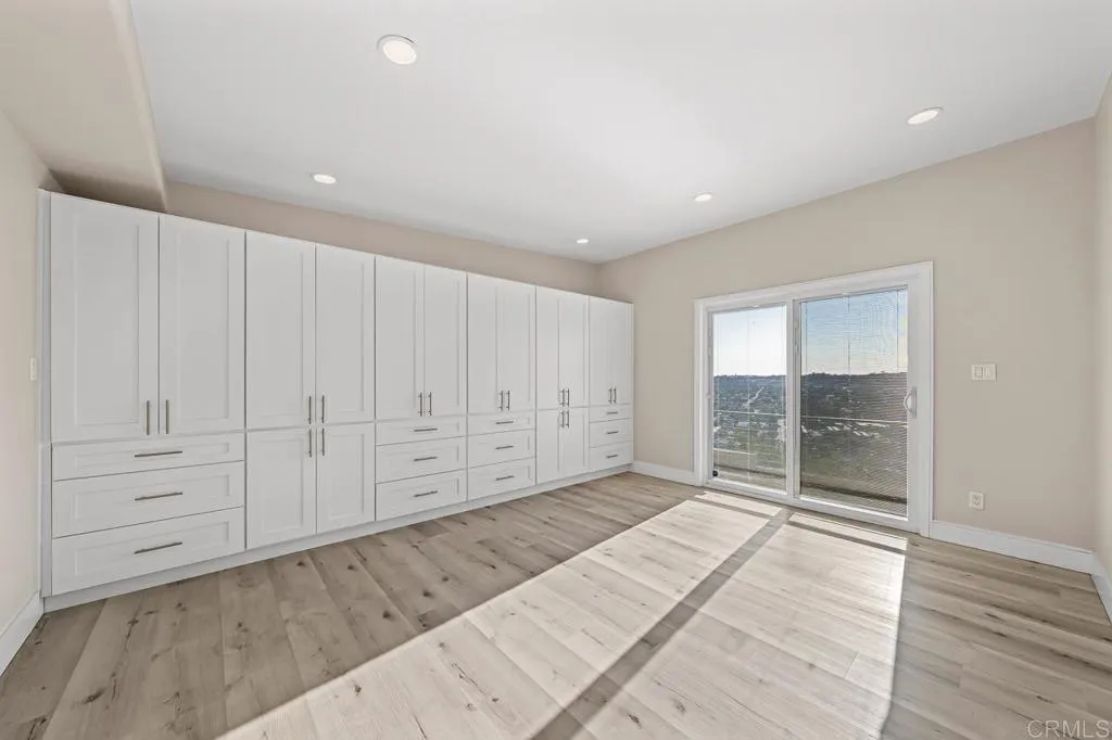 https://cdn.realtyfeed.com/cdn/127/306747377/68a8ac38bcc14e5e820ceb141df0fd0c.webp