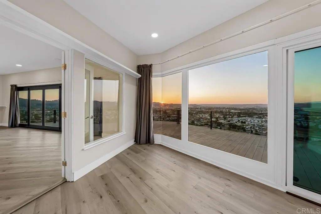 https://cdn.realtyfeed.com/cdn/127/306747377/9f89258382bfe0f145cf1a354ec065a8.webp