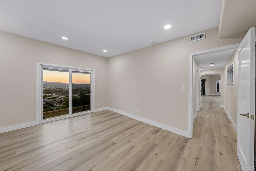 https://cdn.realtyfeed.com/cdn/127/306747377/a347eb6347c7a18b8f7fc30db9406059.webp