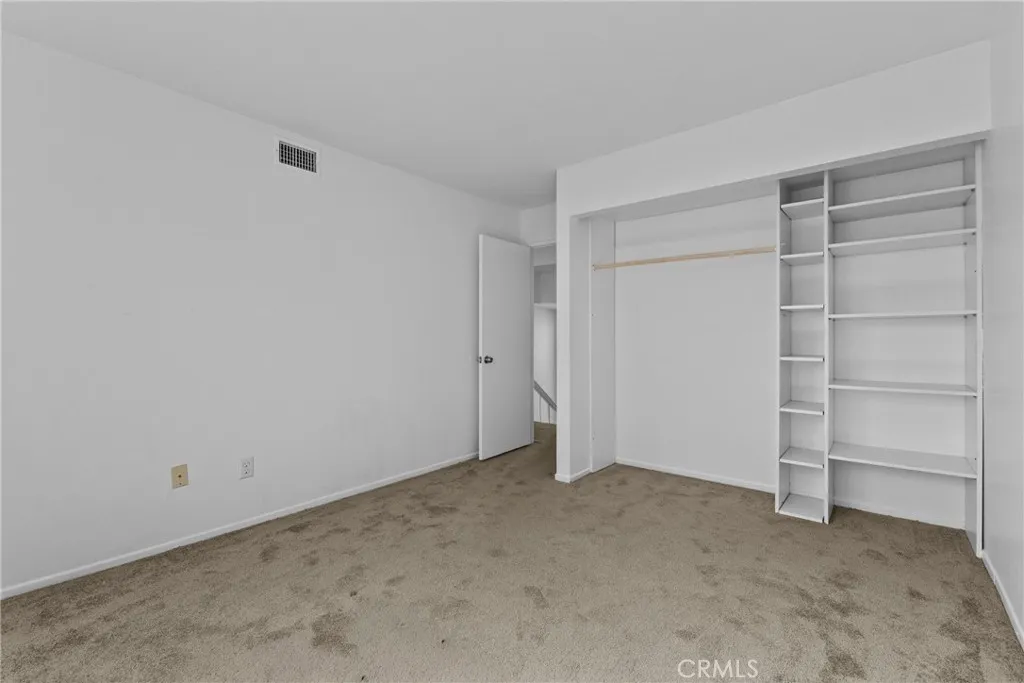 https://cdn.realtyfeed.com/cdn/127/306747381/34d878e6a7fe5631a53a20c89b67beca.webp
